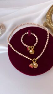 Gonca Model Gül Tomurcuk Charmlı İnci Set - Görsel 2